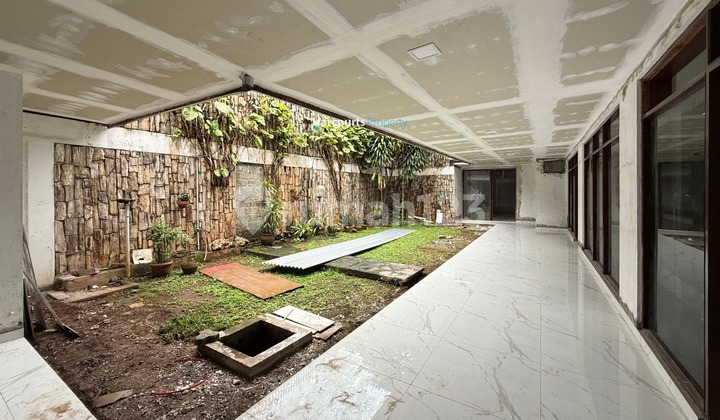 Rumah bisa Buat Kantor dengan Parkiran Luas di Kebayoran Baru Bagus Rumah 2