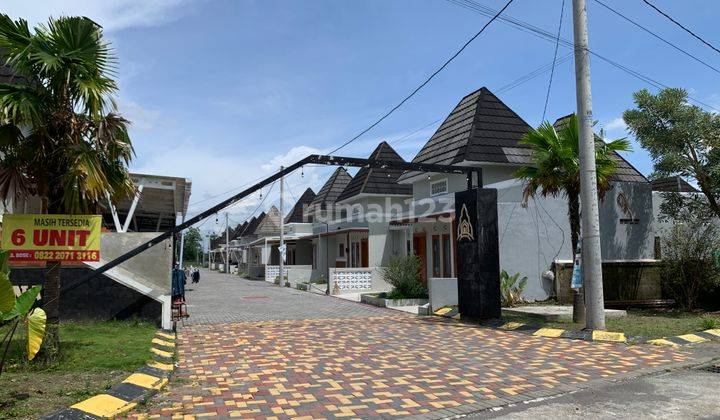 Rumah Joglo Dalam Cluster One Gate System View Persawahan 2