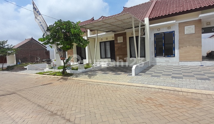  Rumah Di Dekat Perbatasan Semarang Kendal, Tepi Jl Provinsi Dekat Rs Charlie 2