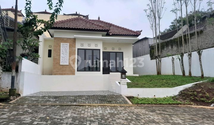 Bali Nuance House at Teras Bali Near BSB Semarang 1