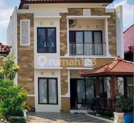 Rumah 2 Lantai Dekat Dengan Pusat Kota di Manyaran 1