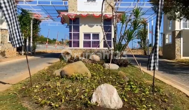 Rumah Mewah Ngaliyan, Beranda Bali  1