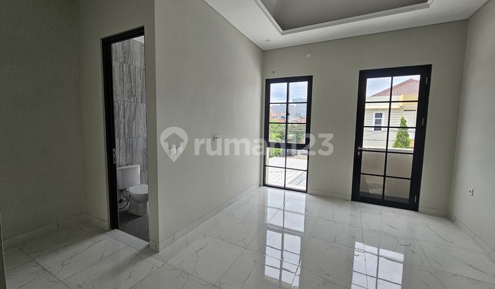Rumah Siap Huni Di Vila Melati Mas Menghadap Timur 2