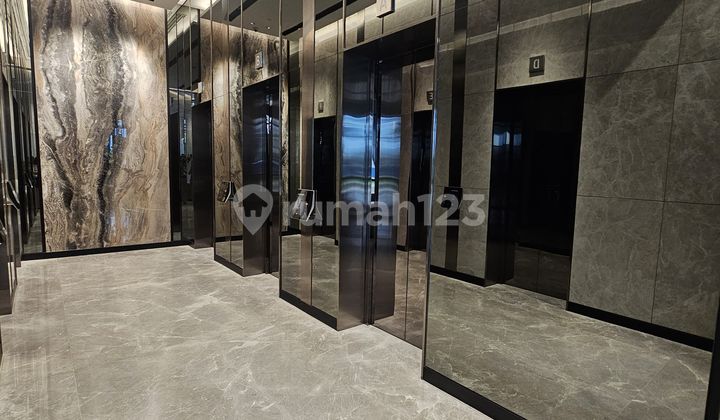 For Rent Upperwest Apartment BSD, Soho Mezzanine Type, Next to Aeon Mall. Can Be Used for Office or Living.