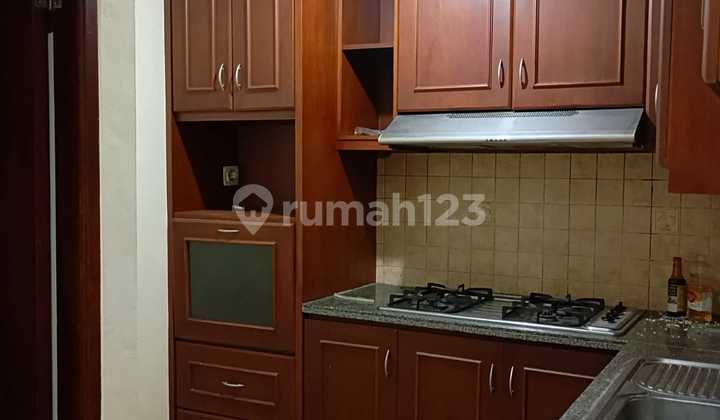 Dijual Apart Medit Lagoon 3M Kemayoran Furnished 123.55M2 2