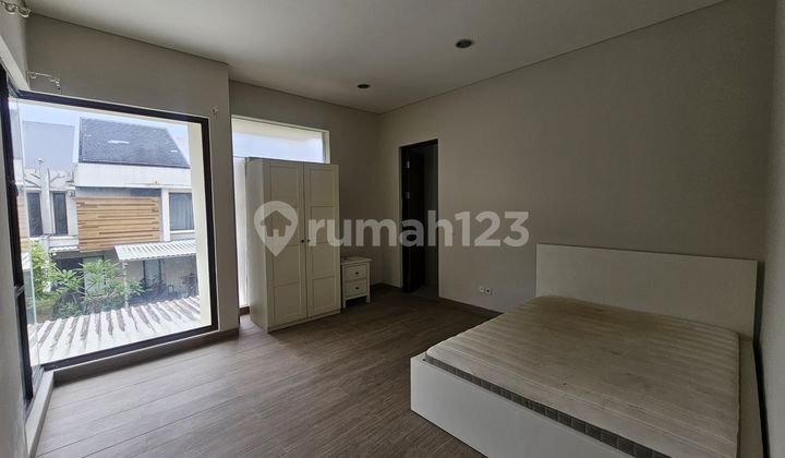 Dijual Rumah Eminent Prestigia Bsd Semi Furnished  2