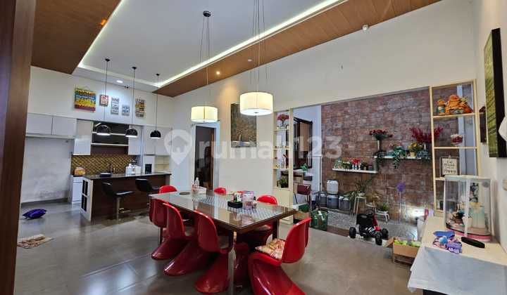 House for Rent at The Icon Cosmo Hook Near Aeon Mall, The Breeze, Eka Hospital, Sinarmas World Academy, Nanyang, Unilever, Prasmul, Atma Jaya, Ice BSD House for Rent at The Icon Cosmo Hook Near Aeon Mall, The Breeze, Eka Hospital, Sinarmas World Academy, Nanyang, Unilever, Prasmul, Atma Jaya, Ice BSD