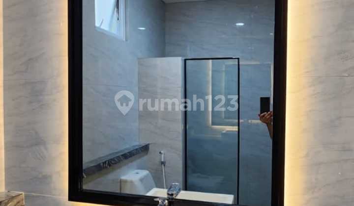 Dijual Rumah Icon Cosmo BSD Bangunan Mandiri Hoek Dekat Prasmul Aeon Ice