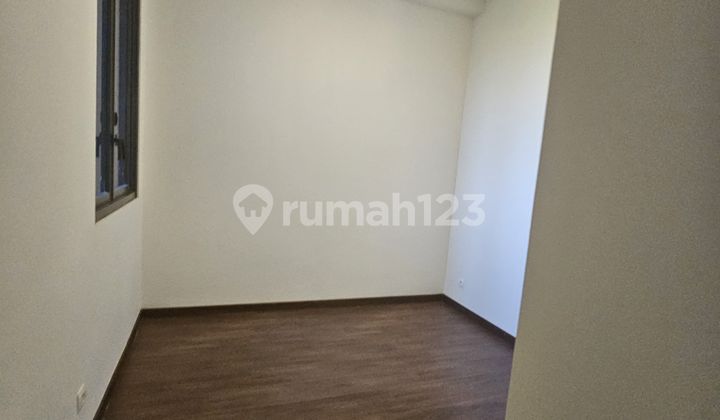 For Sale Marigold Navapark Apartment BSD City Semi-Furnished 17th Floor Near Aeon Mall 2