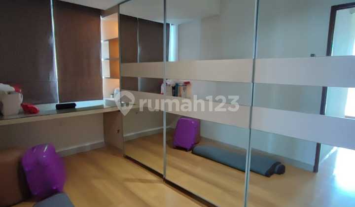 Dijual Apart Springhill Kemayoran Jakarta Semi Furnished Lt.26 2