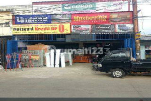 Shop House on Pasar Serpong Road, Ideal for Business and Investment