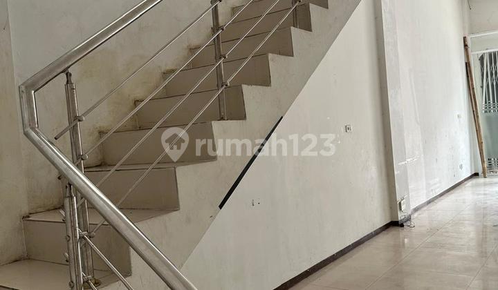 Rj Ruko Siap Pakai Jalan Jendral Yos Sudarso 20 Menit ke Pelabuhan Tanjung Emas 2