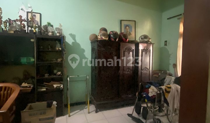 One Land Calculation House in Jatingaleh, South Semarang. 2