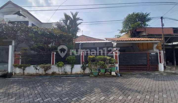 Ik Rumah Pusat Kota dengan Bandara Ahmad Yani Kota Semarang 1
