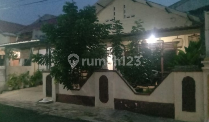 Rumah Pinggir Jalan Siap Huni Puspowarno Semarang Barat  2