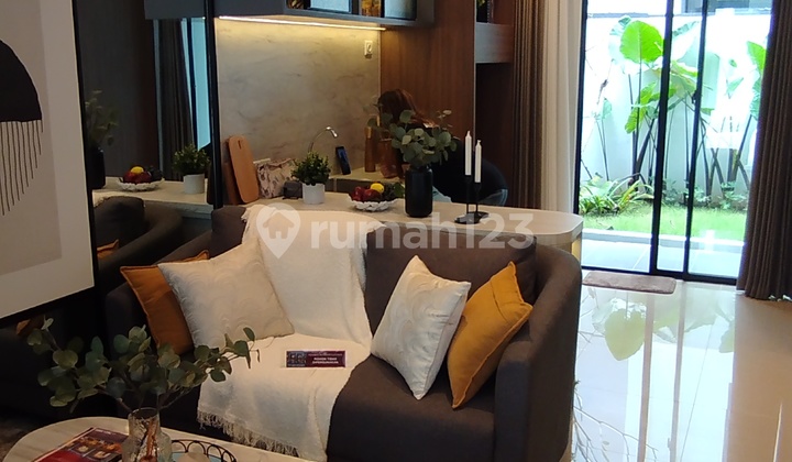 Rumah 2 Lantai Pesan Bangun Citragrand 1