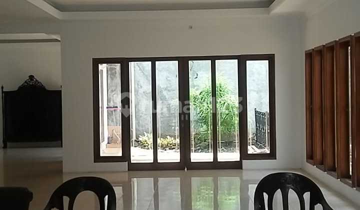 Rj Rumah Pusat Kota Dekat dengan Rumah Sakit Umum Pusat Dr.karyadi Semarang