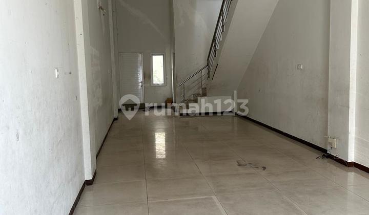 Rj Ruko Siap Pakai Jalan Jendral Yos Sudarso 20 Menit ke Pelabuhan Tanjung Emas 1