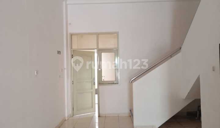 Two-Story Shop House Near UIN Walisongo Campus, Rj 2