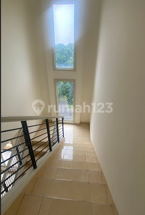 WANT TO SALE Turun Harga Rumah 3 lantai Lokasi Depan Sutera Onyx 2