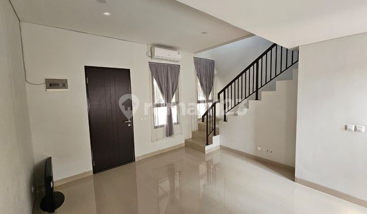 For Sale Ready-to-Occupy House Located in Castilla BSD 2