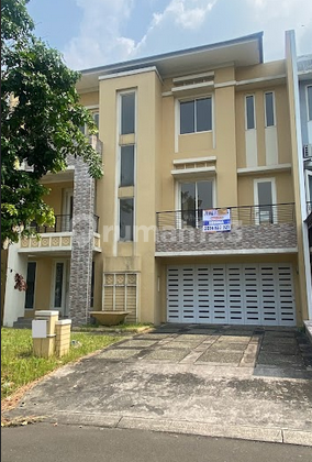 WANT TO SALE Turun Harga Rumah 3 lantai Lokasi Depan Sutera Onyx 1