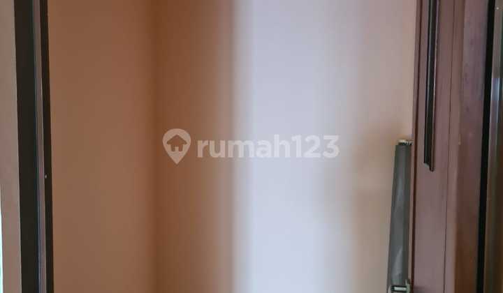 For Rent: 2-story house in Sector 6, Semi-Furnished, Gading Serpong. 2