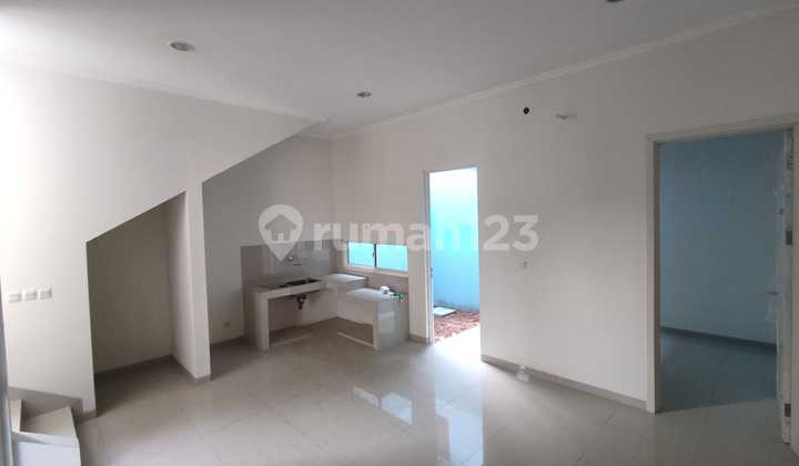 For Rent 2-Storey Unfurnished House in Tangerang 2