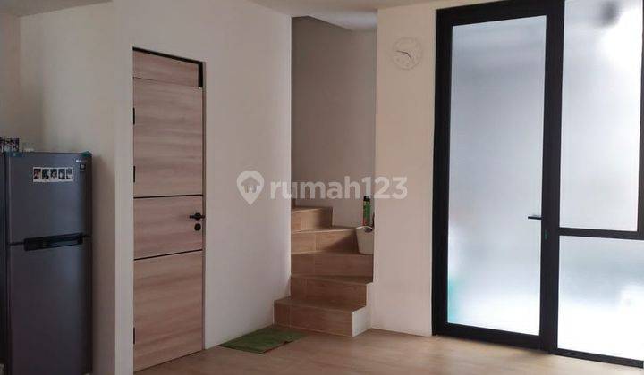 Disewa  Rumah Cendana parc Semi Fursnished Tangerang  1
