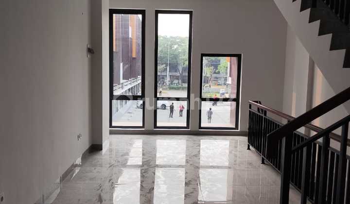 For Rent 3-Story Shop House in Campton BSD, Tangerang