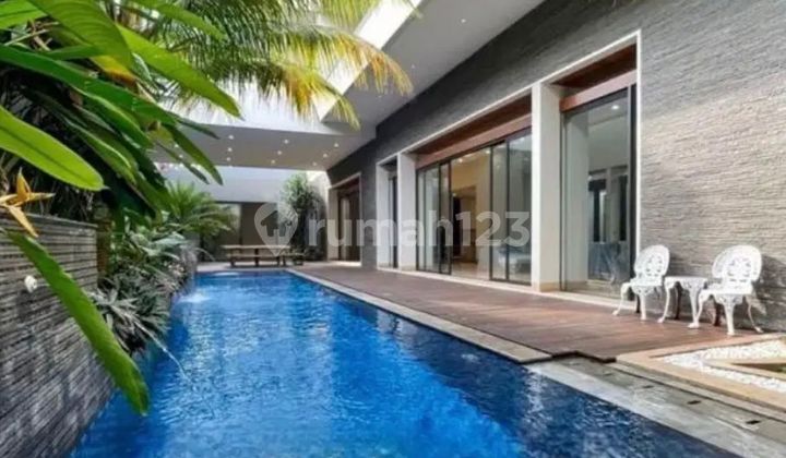 For Sale Luxury 3-Story House in Bukit Golf Terrace I8 BSD City Tangerang For Sale Luxury 3-Story House in Bukit Golf Terrace I8 BSD City Tangerang