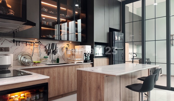 For Sale House + Showroom Furnished, The Savia Cluster Visana BSD City Tangerang 2