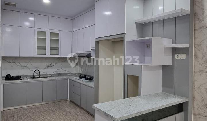 Dijual Cepat! 2,5 Lantai SHM di Cluster Fiordini Gading Serpong Semi Furnished