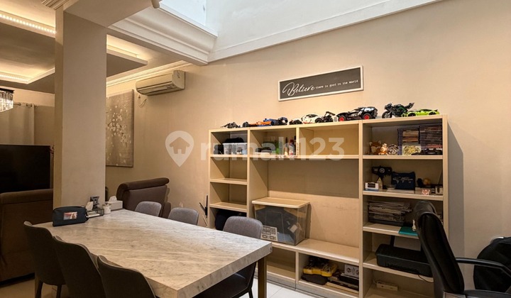 Dijual! Rumah De Mansion Alam Sutera - 3 Lantai Full Furnished, 4+1 KT, LT 128 LB 230, 4,85M Nego