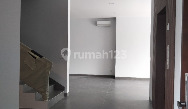 Rumah Hook Mewah Cluster Sutera Palmyra Alam Sutera