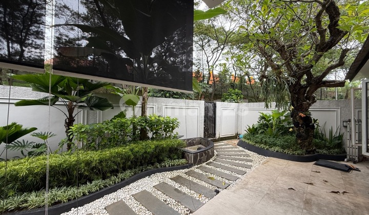 Luxury Independent Building Fully Furnished House in Foresta Cluster, BSD City 2