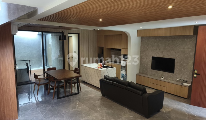 Turun Harga ! Dijual Rumah Semi Furnished Cluster Taman Permata Millenium Lippo Karawaci 2