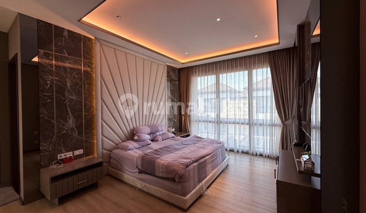 For Sale Luxury Hook House Fully Furnished The Zora Bsd City Tangerang 2