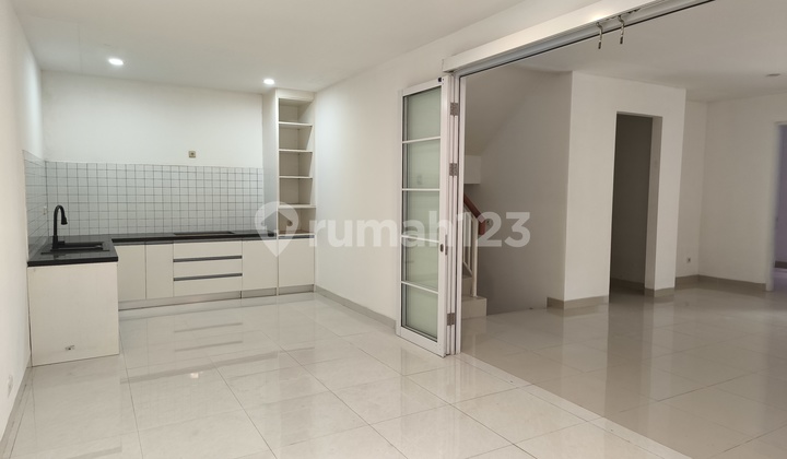 Dijual Rumah Cluster Menaggio Granada Gading Serpong Tangerang