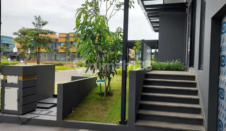 Rumah Semi Furnished Depan Danau Cluster Mozart Symphonia Gading Serpong
