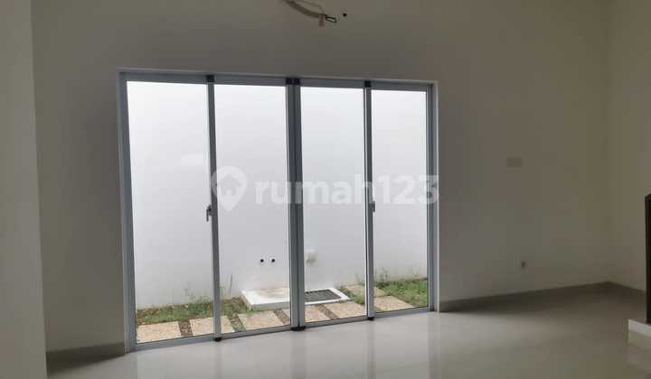 Rumah Brand New Cluster Riviera Metland Puri Cipondoh Tangerang 2