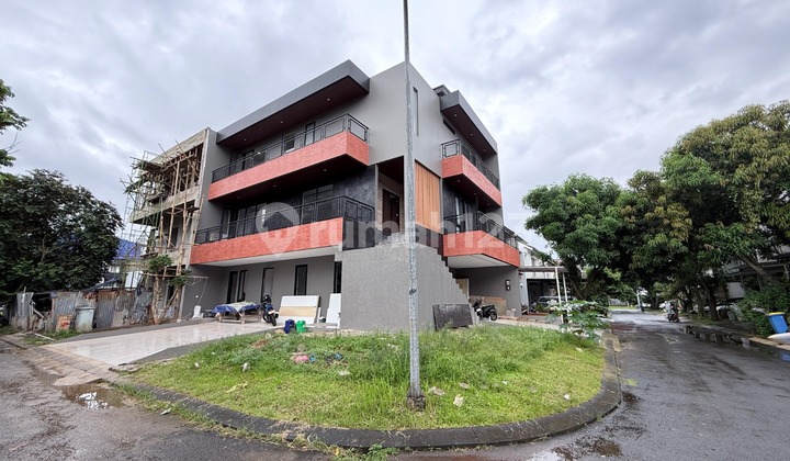 Rumah Hook Bangunan Mandiri Sutera Feronia Park Alam Sutera Rumah Hook Bangunan Mandiri Sutera Feronia Park Alam Sutera