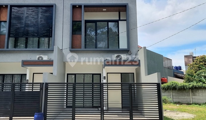 Rumah Baru Siap Huni Di Meruya Jakarta Barat