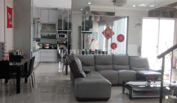 Rumah Bagus di PHG Emerald MC