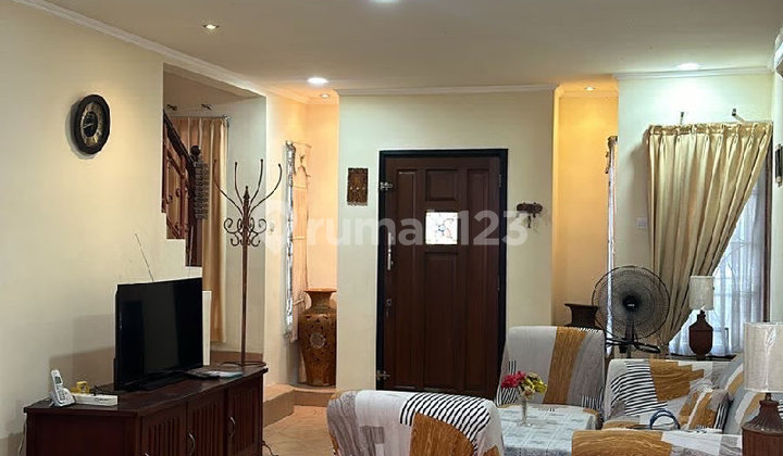 Rumah Simpruk Full Furnished Lippo Cikarang