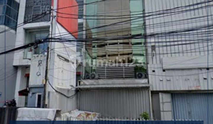 For Rent: Shop House in Pasar Baru, Area 110.76m², Only 365 Million/Year!! Suitable for Offices!! 11 AC Units!! Central Jakarta