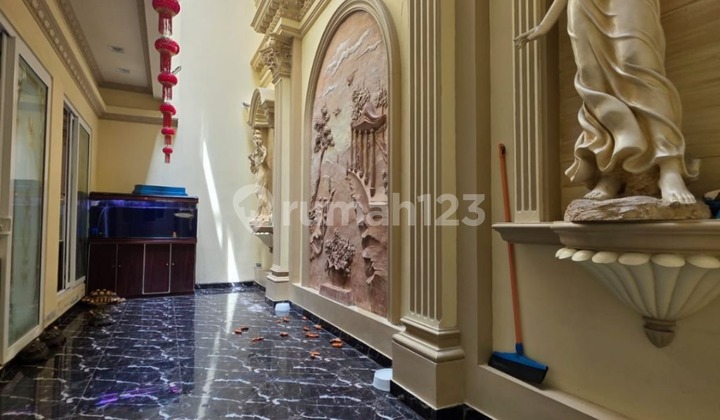 Dijual Rumah Sultan!! Classic Luxury Residence Pluit Furnish Mewah Detail Elegant!! Luas 800M2 Hanya 18,5 Miliar!! Jakut 2