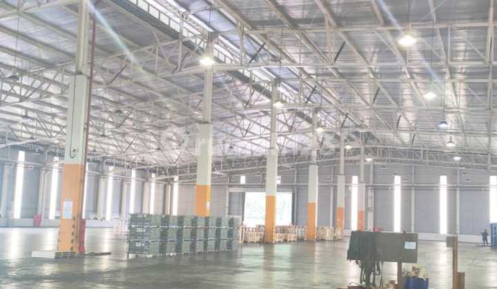 For Rent Large Warehouse Building Area 7656M2 Only 65K/M2/Month!! Land Area 1.5 Ha in Deltamas Cikarang Bekasi!!