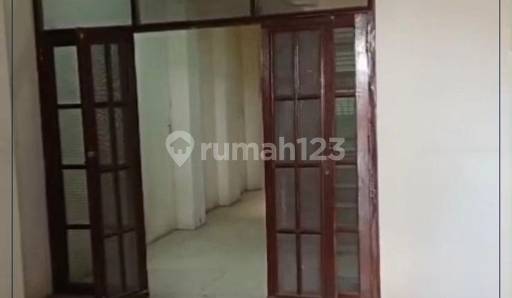 Dijual Rumah Komersil Cocok Kost2an Oyo di Karang Anyar Luas 304M2 Hanya 5,5 Miliar!! bila Dibangun 4 Lantai Potensi Dpt 80 Kamar!! Jakpus 2