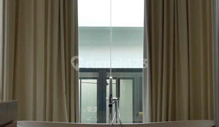 Rumah Muara Karang Indoor Pool Harga Terjangkau 2